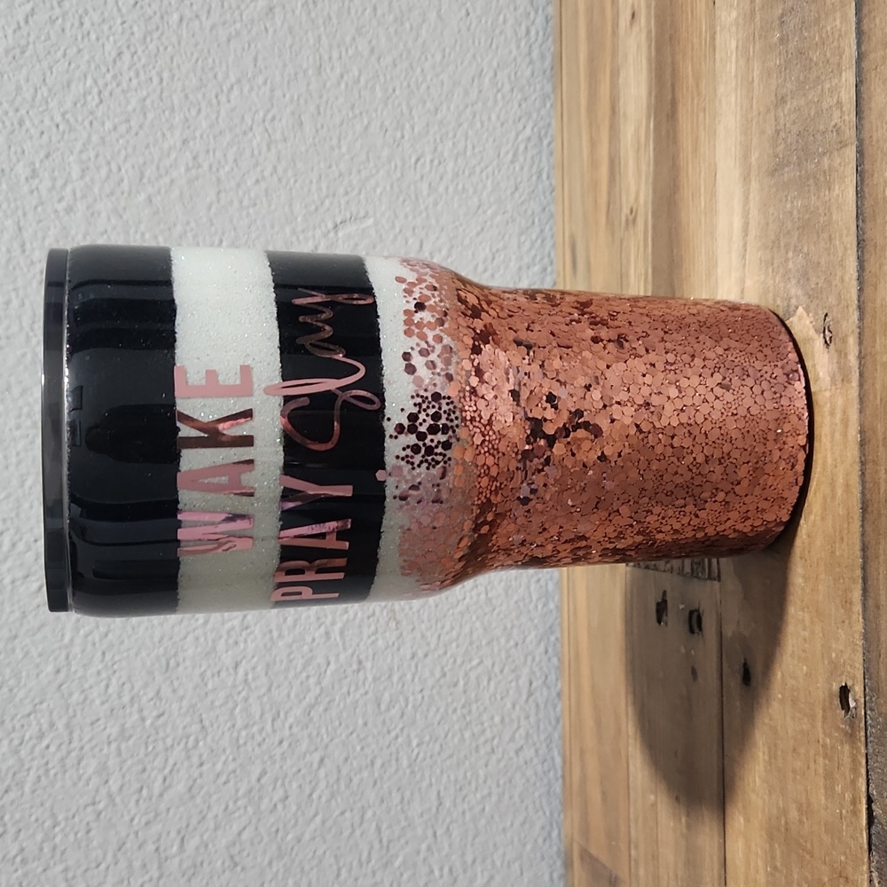NEW! Hogg 24 oz Curvy Tumbler